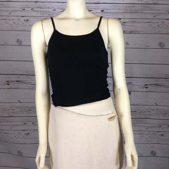 LA BOUTIQUE Wool Wrap cream Skirt with Horn button closing size 6 - Picture 3 of 12